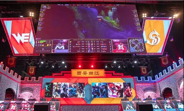 而对阵莫斯 而对阵莫斯